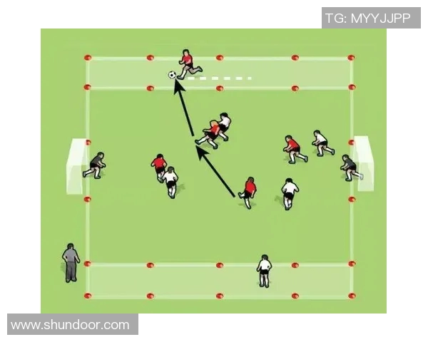 重庆足球队边路渗透打法深度解析与战术应用探讨